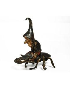 Bronze de Vienne lutin juchant scarabée chenu XIXème