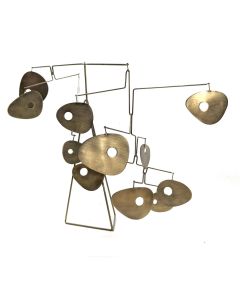 Sculpture cinétique en laiton doré mobile dans le goût de Calder