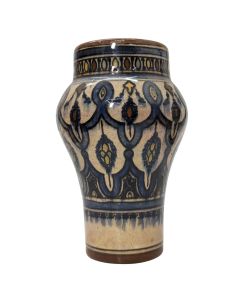 vase en céramique orientale 